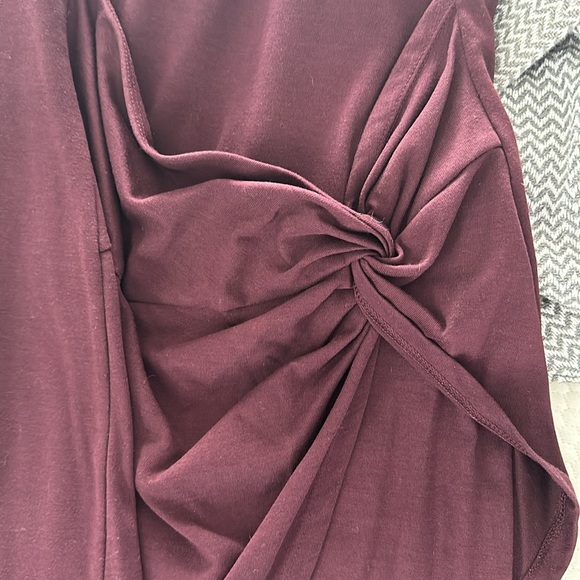 Beautiful Trouvé dress maroon. Gorgeous! Size small. Never worn - Picture 4 of 4